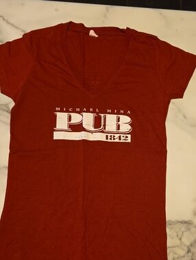 Michael Mina PUB 1842 Red V‑Neck Tee